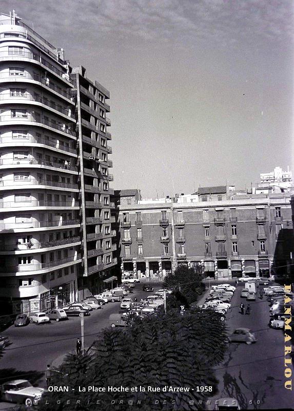 2545- Oran - Place Hoche et Rue d'Arzew.JPG